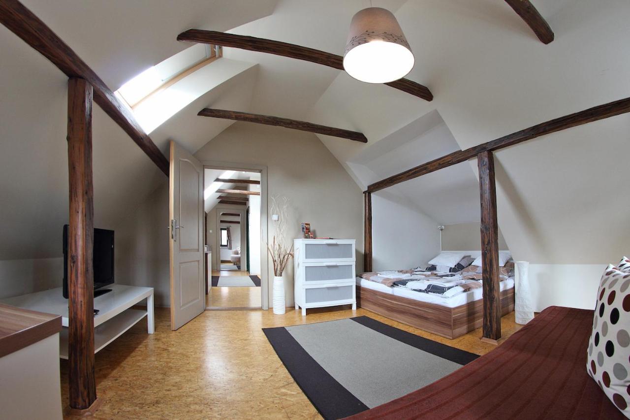 Apartmany Milenium リベレツ エクステリア 写真